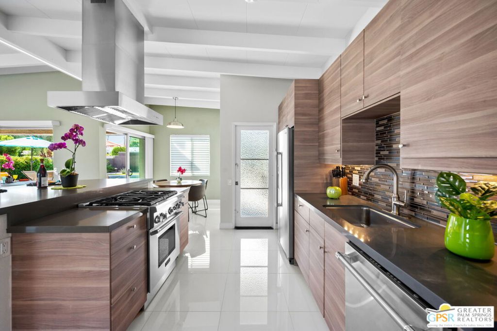 MLS #25595471PS image #3