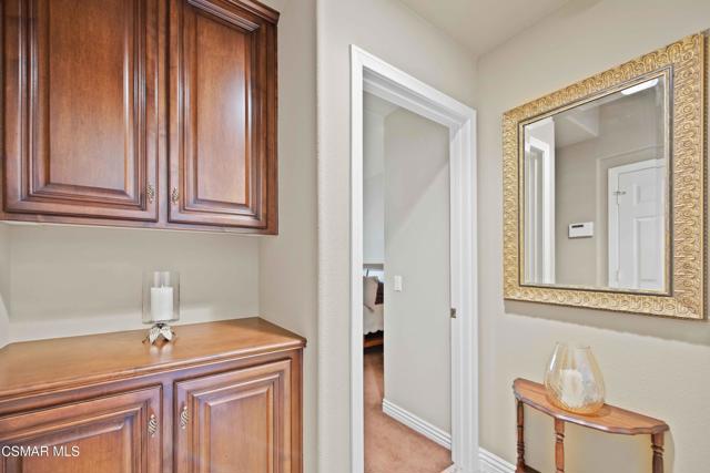 3194 Sunset Hills Boulevard, Thousand Oaks CA: https://media.crmls.org/mediaz/48b368d8-9473-48b0-8c05-c1d01dcdc5f4.jpg