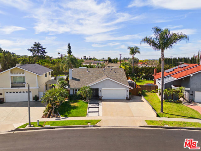3059 Heather Drive, Fullerton CA: https://media.crmls.org/mediaz/48b3816a-3335-460c-82c1-5af2640f214b.jpg