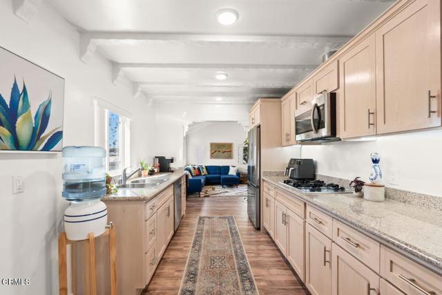 Detail Gallery Image 11 of 65 For 2764 Petit St, Camarillo,  CA 93012 - 2 Beds | 2 Baths