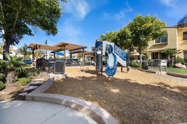 Detail Gallery Image 39 of 39 For 1345 Santa Diana Rd #2,  Chula Vista,  CA 91913 - 4 Beds | 3/1 Baths