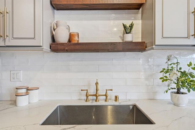 Detail Gallery Image 11 of 34 For 1420 Hilltop Dr #403,  Chula Vista,  CA 91911 - 2 Beds | 2 Baths