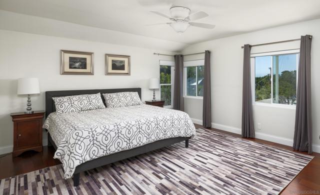675 Silvergate Ave, San Diego CA: https://media.crmls.org/mediaz/48b52a8b-c933-4af0-8457-97841158a085.jpg