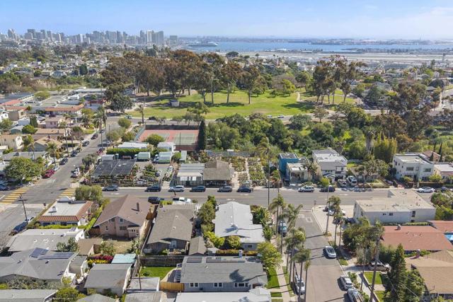 4067 PALMETTO WAY, San Diego CA: https://media.crmls.org/mediaz/48b58ad7-e5f3-4513-9d69-edca921c3e84.jpg