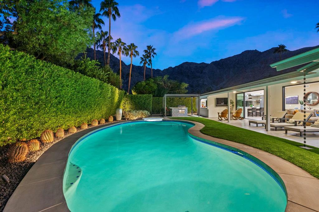 MLS #219137552DA image #4