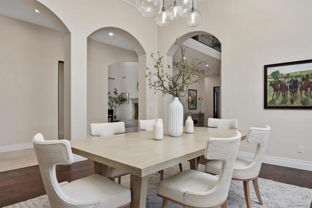 7545 Top O The Morning Way, San Diego CA: https://media.crmls.org/mediaz/48b7549a-10db-40b7-b449-e278d8b2ec77.jpg