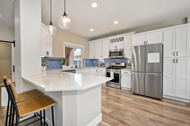 Detail Gallery Image 7 of 29 For 1254 Avenida Amistad, San Marcos,  CA 92069 - 3 Beds | 2/1 Baths