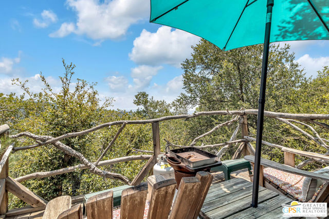 21395 Highway 243, Idyllwild CA: https://media.crmls.org/mediaz/48b92382-28b9-421b-80a4-e11ba556b53c.jpg