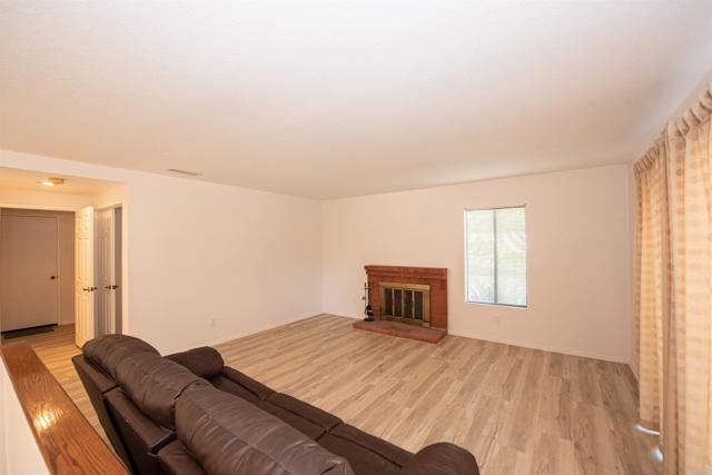 2432 Live Oak Road, Escondido CA: https://media.crmls.org/mediaz/48b99ba8-be2a-402c-8a8e-7bd02d57b2c7.jpg