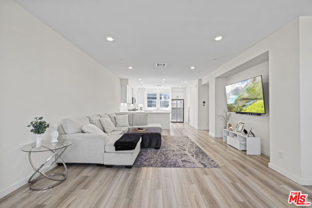 27109 Valley Oak Place photo 2