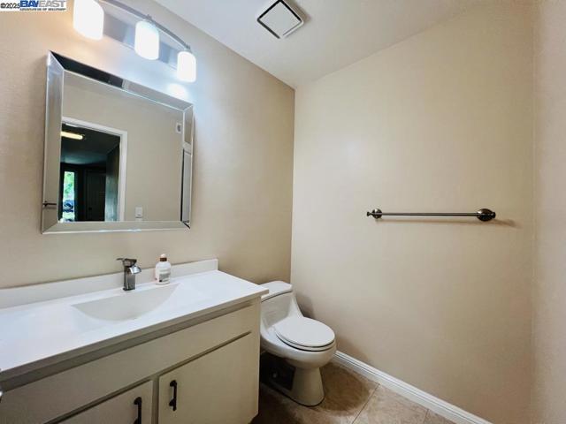 2418 Twinflower Ct, Martinez CA: https://media.crmls.org/mediaz/48ba8c24-a68e-498e-98f4-ef8df85ea363.jpg