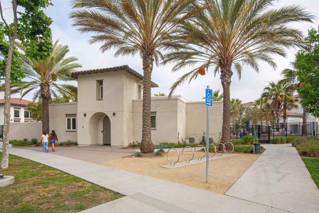 5211 Beachfront Cove, San Diego CA: https://media.crmls.org/mediaz/48bb39a0-b9eb-4f9a-af39-7e7b15ac917d.jpg