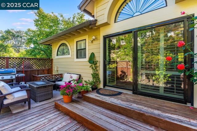 410 Beacon Ridge Lane, Walnut Creek CA: https://media.crmls.org/mediaz/48bbcce2-b896-44e1-ab50-158eb62de38a.jpg