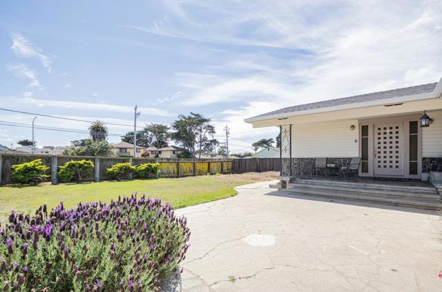 225 Carmel Avenue, Marina CA: https://media.crmls.org/mediaz/48bbd193-92d7-42e4-9c26-6d6e19db90be.jpg