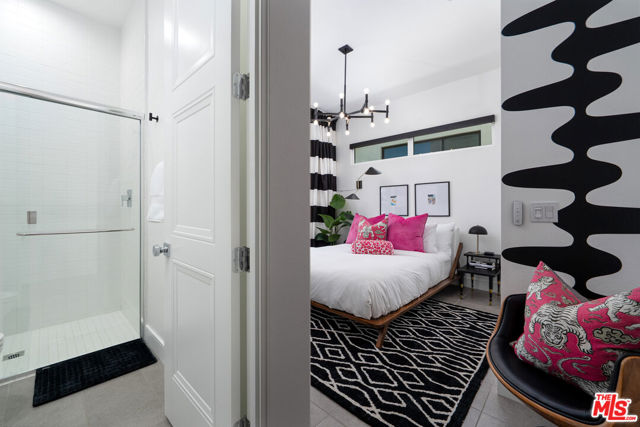 400 Fountain Drive, Palm Springs CA: https://media.crmls.org/mediaz/48bbe352-32eb-4ef2-98e5-cea2dc44832d.jpg