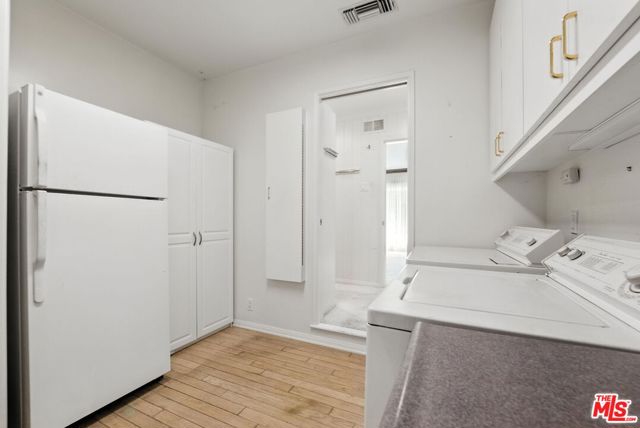 Drew Fenton | 16560 Park Lane Circle Los Angeles CA | MLS: 7286867