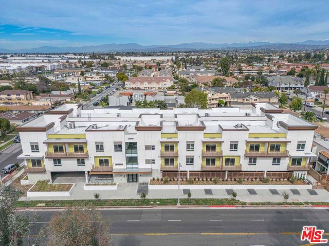 7411 Artesia Boulevard, Buena Park CA: https://media.crmls.org/mediaz/48bcef97-5bf6-43f9-966c-a176d8fcc65d.jpg