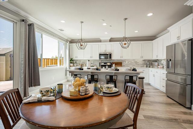 Image 21 of 60 For 5529 Mountain Ridge Way