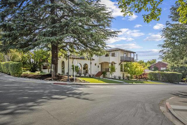 320 Jackson Street, San Mateo CA: https://media.crmls.org/mediaz/48bd8c3b-b24b-423d-85ad-60de3514fe61.jpg