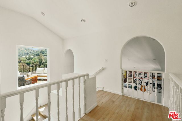 3646 Potosi Avenue, Studio City CA: https://media.crmls.org/mediaz/48becc1b-ba9e-487c-a9dd-3737e8e45078.jpg