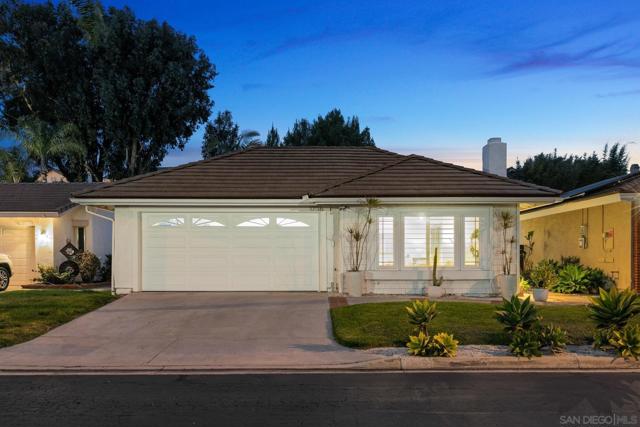 1736 Hill Top Lane, Encinitas CA: https://media.crmls.org/mediaz/48bf327e-f72e-4396-8c7a-7168deb81a77.jpg