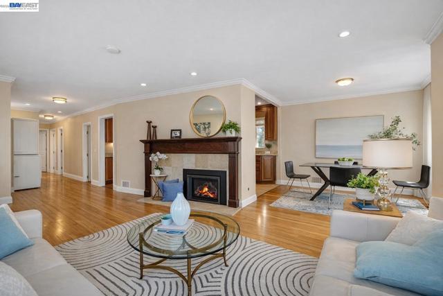 Image 6 of 26 For 17676 Garland Ct