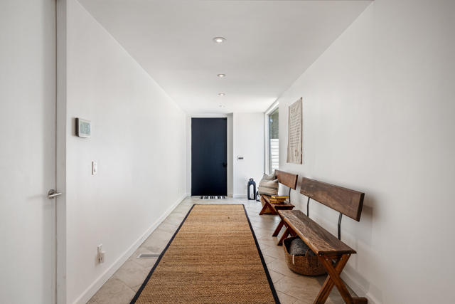 257 W El Camino Way, Palm Springs CA: https://media.crmls.org/mediaz/48c037b3-cc37-45d4-9572-726ba2522758.jpg