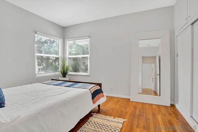 4467 Long Branch Ave, San Diego CA: https://media.crmls.org/mediaz/48c06cbd-0c84-42a3-81db-9c73c949ec27.jpg