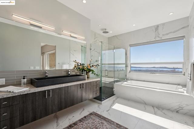25 Diablo Dr, Oakland CA: https://media.crmls.org/mediaz/48c0bb3f-6851-4ee3-ab61-e3f8d7de1f72.jpg