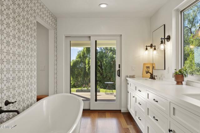 1130 Rancho Drive, Ojai CA: https://media.crmls.org/mediaz/48c0e9ee-35d4-42fd-bb72-bff255fa8b3d.jpg