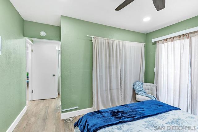 3814 Cherokee Ave, San Diego CA: https://media.crmls.org/mediaz/48c0f7b9-2d69-4ef3-a7b4-b9113465170c.jpg