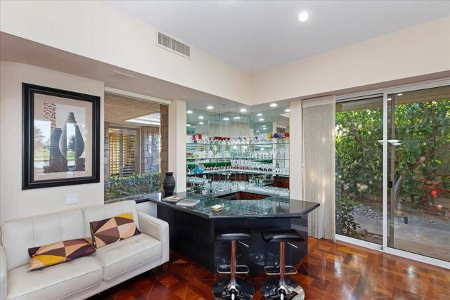 2 Deerfield Court, Rancho Mirage CA: https://media.crmls.org/mediaz/48c13f3e-a03b-4c5f-a415-96cd6de72095.jpg