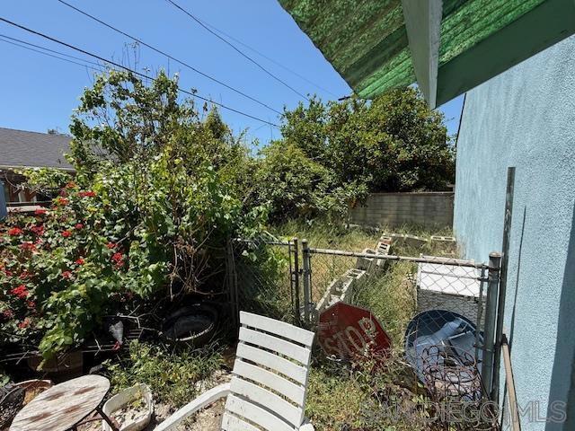 14308 Miranda St, Van Nuys CA: https://media.crmls.org/mediaz/48c16623-fa84-4f99-abd5-6bf48c0234bd.jpg
