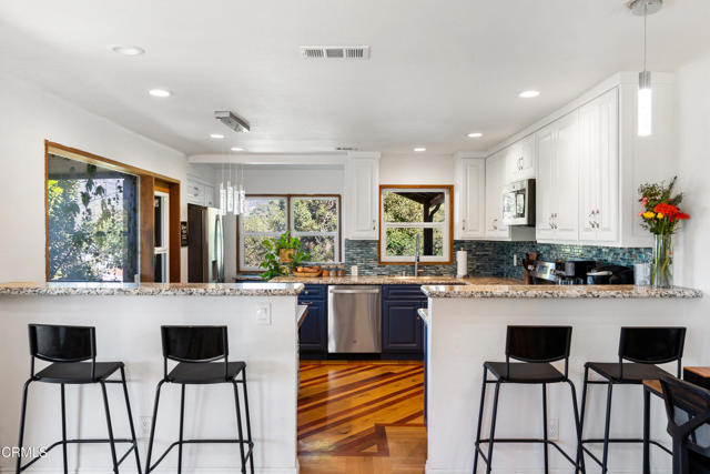 Detail Gallery Image 2 of 14 For 4824 Brayton Pl, Los Angeles,  CA 90041 - 2 Beds | 3 Baths