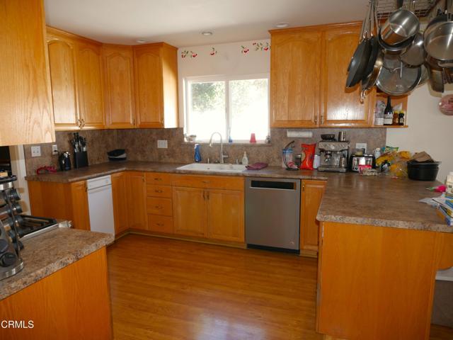 Detail Gallery Image 17 of 36 For 1772 Weston Cir, Camarillo,  CA 93010 - 5 Beds | 3 Baths