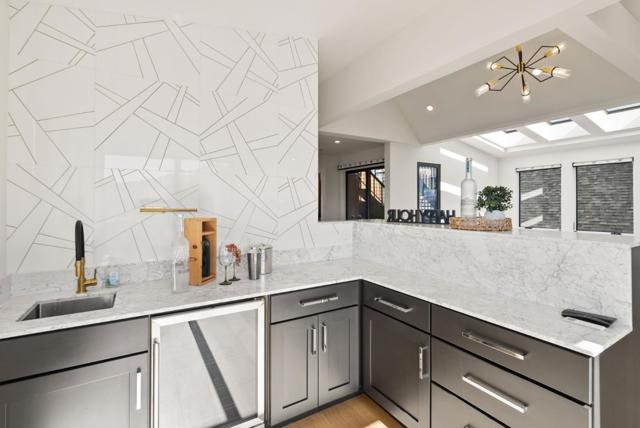 2853 Broderick Street, San Francisco CA: https://media.crmls.org/mediaz/48c2a2b4-621b-434e-a83c-4b4d7ff7c5b9.jpg