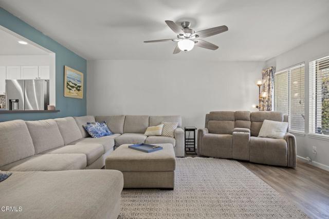 3151 W Hemlock Street, Oxnard CA: https://media.crmls.org/mediaz/48c31683-b313-4997-8efb-8cd1d7f435b4.jpg