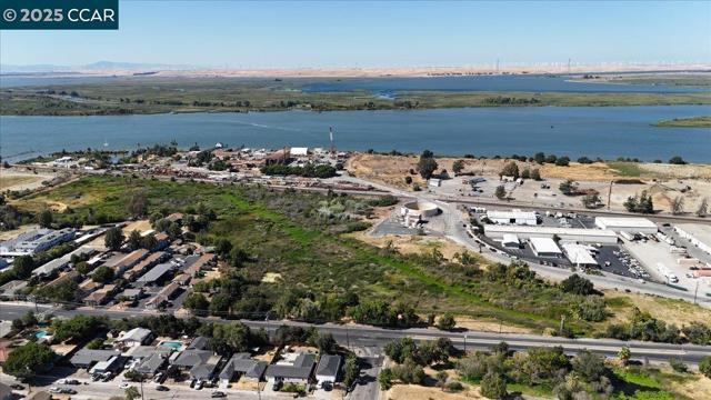 301 Grangnelli Ave, Antioch CA: https://media.crmls.org/mediaz/48c35041-d6d7-4f67-aede-7906455d3aab.jpg