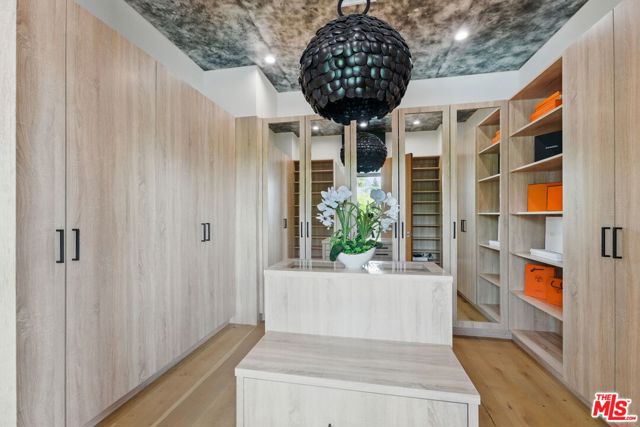 14812 Morrison Street, Sherman Oaks CA: https://media.crmls.org/mediaz/48c3da99-8164-4152-aee9-d3c4f7c8da1a.jpg