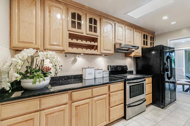 675 Sharon Park Drive, Menlo Park CA: https://media.crmls.org/mediaz/48c3ef95-842f-49cd-ad5f-2fcaa086e1ba.jpg