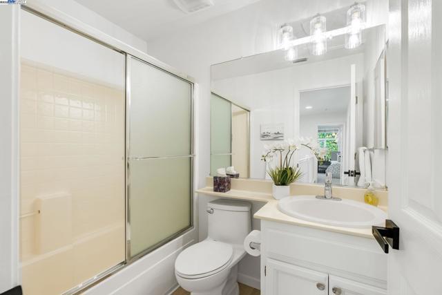 4120 Lucca Ct, Pleasanton CA: https://media.crmls.org/mediaz/48c405c7-435a-4260-b9fd-472a18be0753.jpg