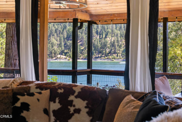 54186 Road 432, Bass Lake CA: https://media.crmls.org/mediaz/48c40dba-0503-432e-b628-5c8671d505ac.jpg