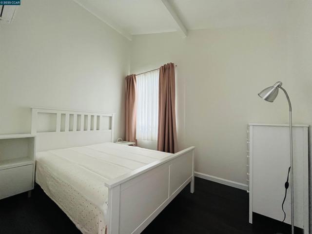 2326 Estrella Ct, Pinole CA: https://media.crmls.org/mediaz/48c46c2e-2733-4326-b215-7f4856aa94f0.jpg