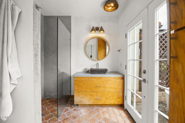 1920 Tiara Drive, Ojai CA: https://media.crmls.org/mediaz/48c5537f-289d-4f62-87e8-e16e7c6a34a4.jpg