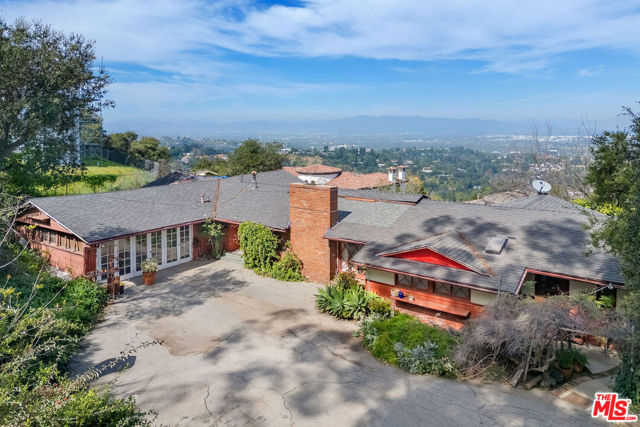 15739 Mulholland Place