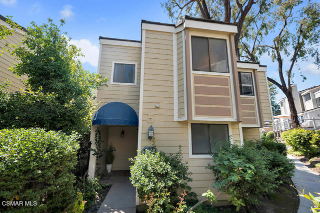 1218 S Westlake Boulevard, Westlake Village CA: https://media.crmls.org/mediaz/48c75585-78c2-4beb-ac2f-69f15dab3855.jpg