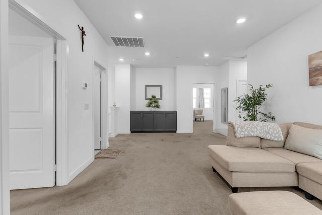 35469 Cortesia Way, Palm Desert CA: https://media.crmls.org/mediaz/48c76226-cd85-47a8-aca0-0fe3c01efbb5.jpg