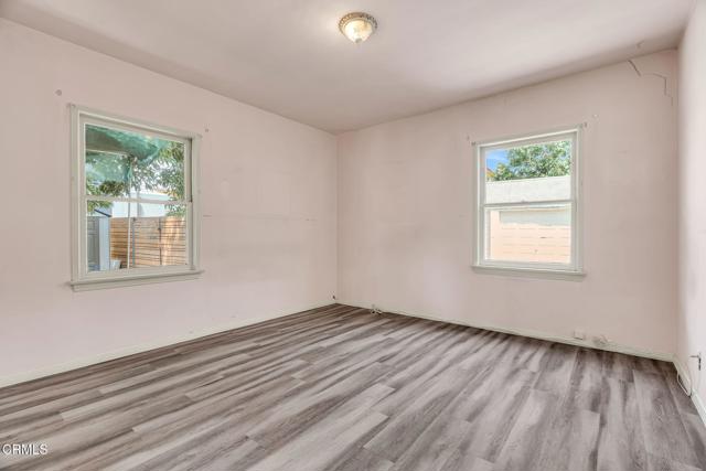 4419 4419 1/2 Corliss Street, Los Angeles CA: https://media.crmls.org/mediaz/48c7772e-2b9b-4d4d-b842-82693a7384b2.jpg