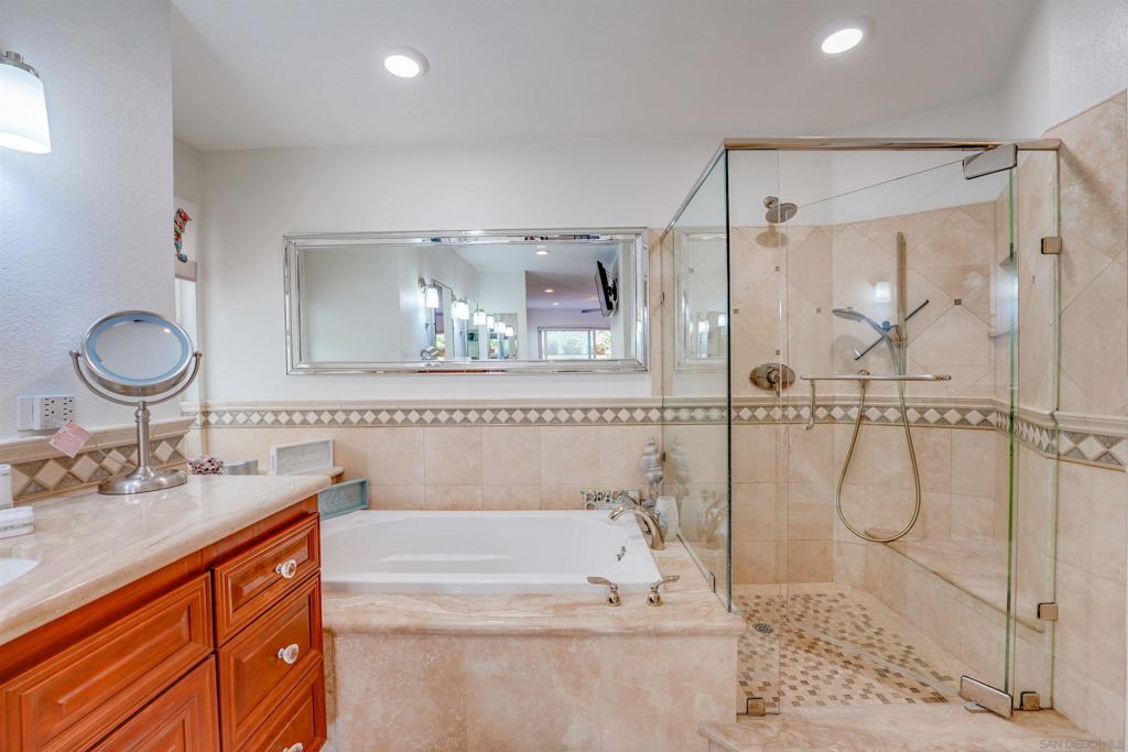 8121 Camino Del Sol - photo 15