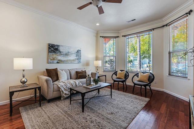 124 S 24th Street, San Jose CA: https://media.crmls.org/mediaz/48c78570-d60f-4eaa-af73-9453555a756e.jpg